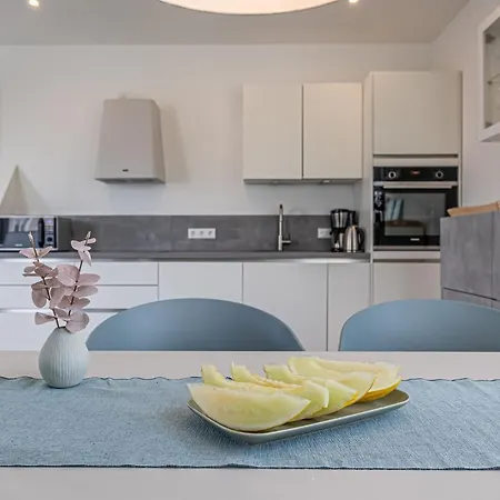 Glueckliche Aussicht Holiday home *